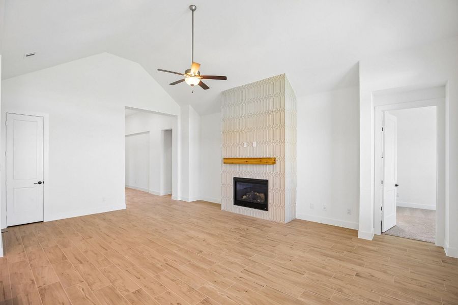 Photos are REPRESENTATIVE of the home /floor plan and are NOT of the actual home.  Selections, features, and room options may vary.