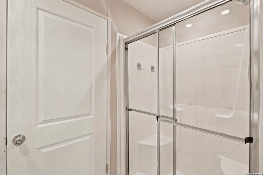 Close-up of interior finishes inside a home in , Hondo (Image 9).