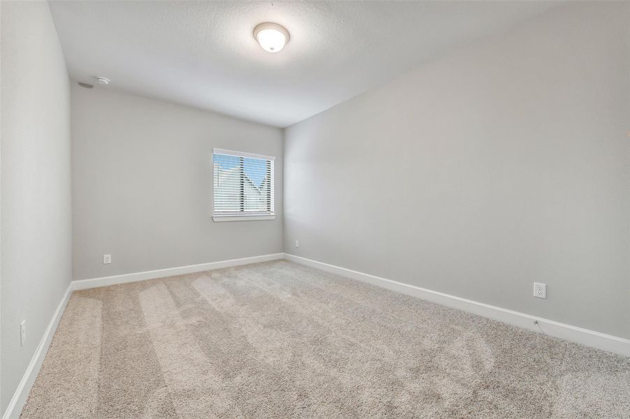 Spacious, unfurnished interior of a new home in , Richmond (Image 24).