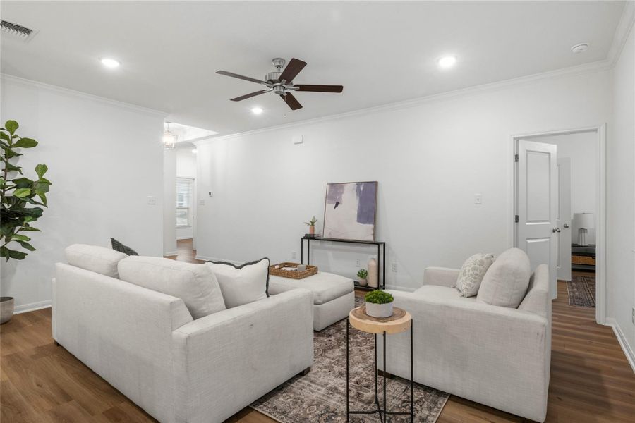 Furnished interior view inside a new home in , Temple (Image 8).