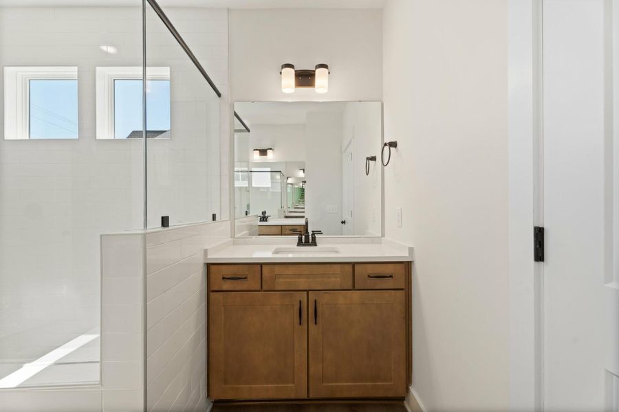 Furnished interior view inside a new home in Redland, Advance (Image 15).