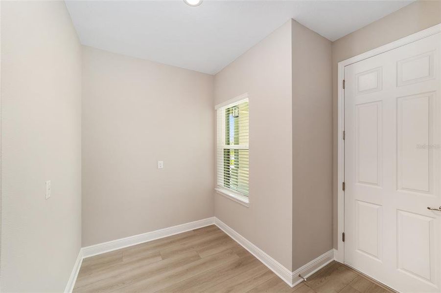 Spacious, unfurnished interior of a new home in , Ocala (Image 18).