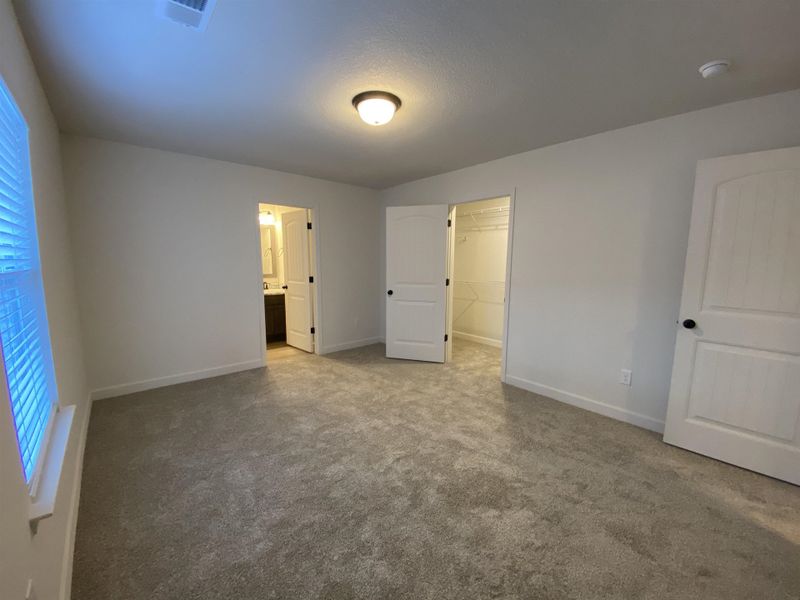 Spacious, unfurnished interior of a new home in Gentry Place, Spartanburg (Image 17).