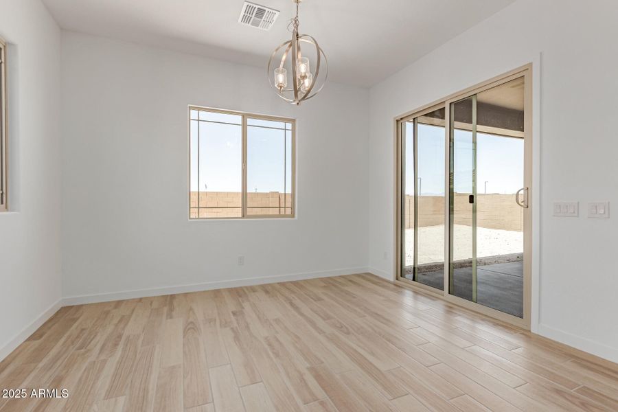 08 - Saddle 08 - Saddle