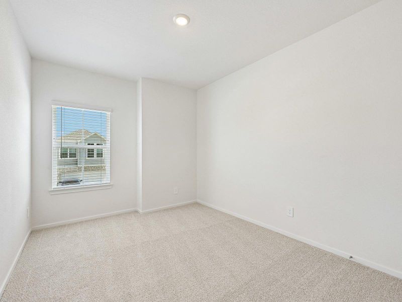 Spacious, unfurnished interior of a new home in Pinewood Trails - City Series, Atascocita (Image 33).