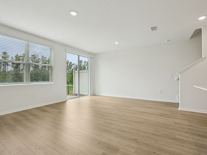 Spacious, unfurnished interior of a new home in Cagan Crossings West, Clermont (Image 7). Spacious, unfurnished interior of a new home in Cagan Crossings West, Clermont (Image 7).