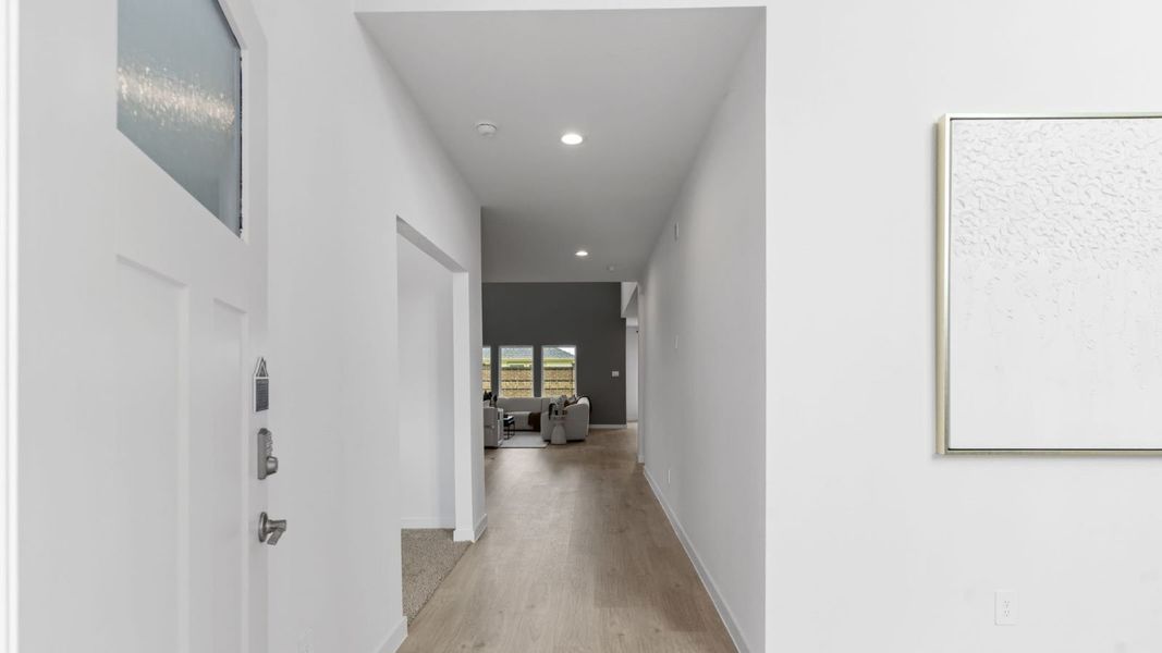 Spacious, unfurnished interior of a new home in Tamarron, Fulshear (Image 18). Spacious, unfurnished interior of a new home in Tamarron, Fulshear (Image 18).