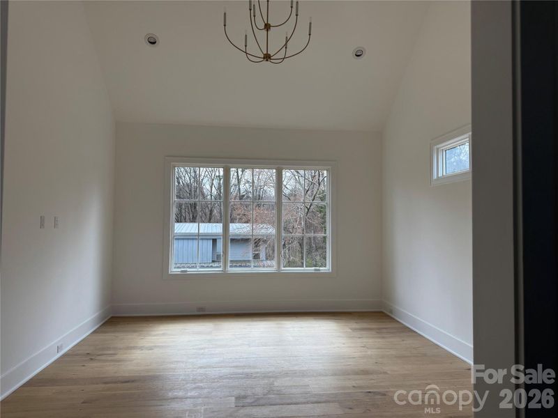 Spacious, unfurnished interior of a new home in , Davidson (Image 13).