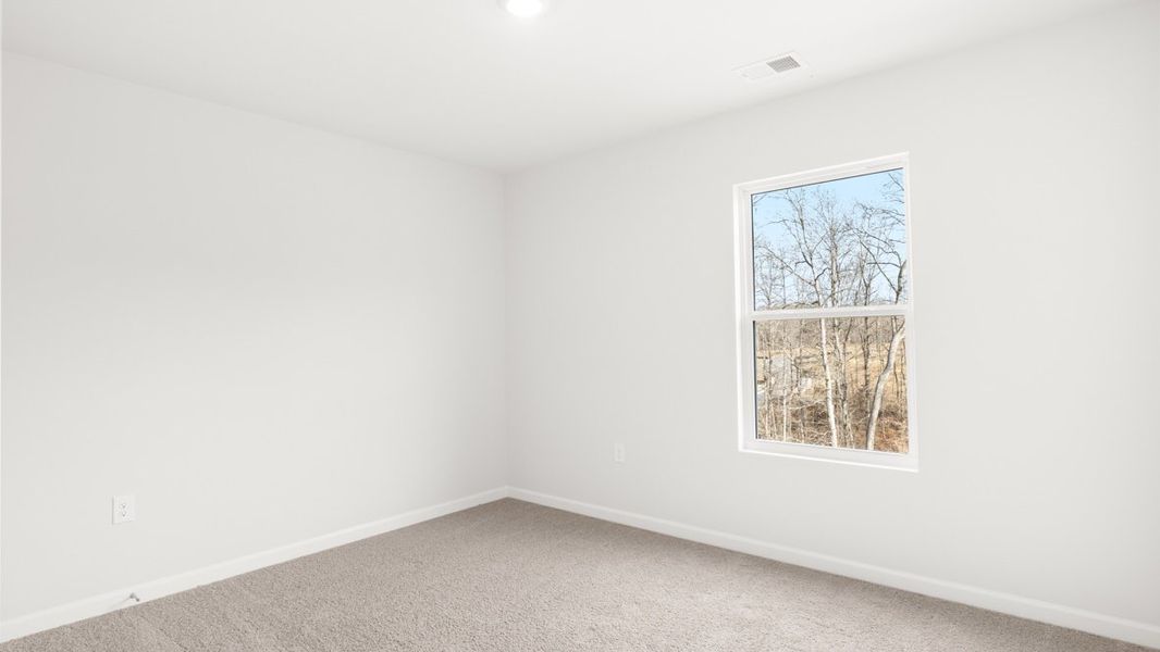Spacious, unfurnished interior of a new home in Oakleigh Glen, Dallas (Image 23).