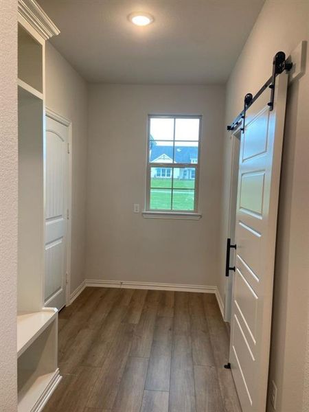 Spacious, unfurnished interior of a new home in Hillview Addition, Decatur (Image 6).