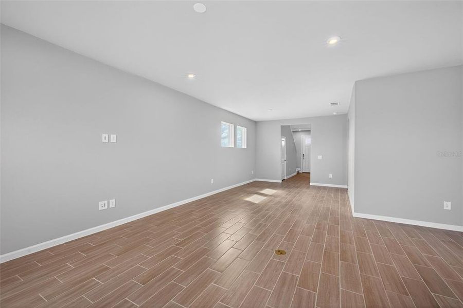 Spacious, unfurnished interior of a new home in Crosswind Ranch, Parrish (Image 18). Spacious, unfurnished interior of a new home in Crosswind Ranch, Parrish (Image 18).