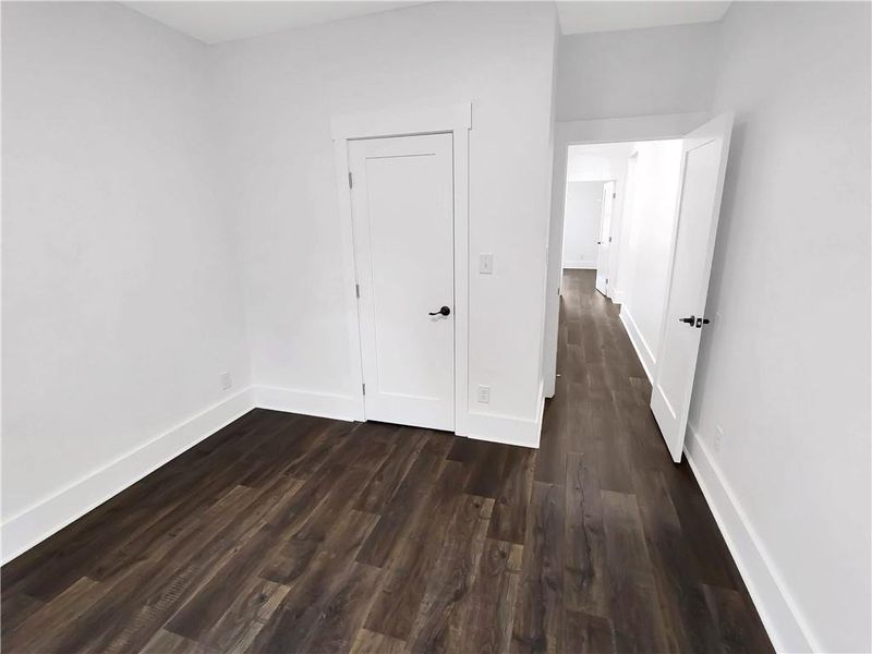 Spacious, unfurnished interior of a new home in , Gainesville (Image 14).