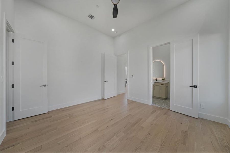 Spacious, unfurnished interior of a new home in , Heath (Image 20). Spacious, unfurnished interior of a new home in , Heath (Image 20).