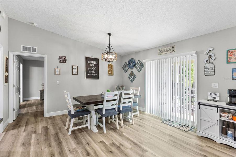 Furnished interior view inside a new home in , Dunnellon (Image 16).