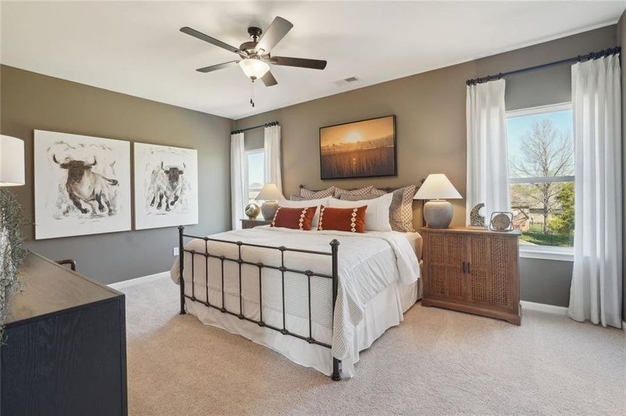Furnished interior view inside a new home in Oakmont, Dallas (Image 32).