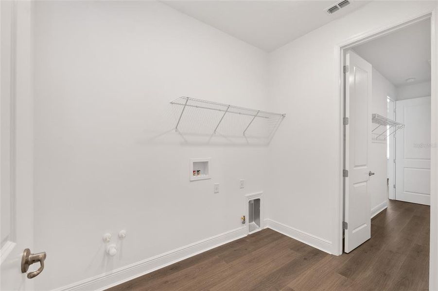 Spacious, unfurnished interior of a new home in , Ocala (Image 43).