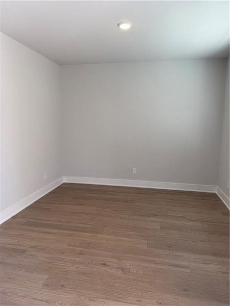 Spacious, unfurnished interior of a new home in The Fairways at Mirror Lake, Villa Rica (Image 15).