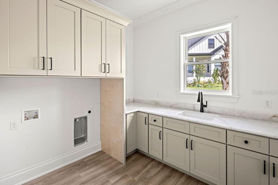 Furnished interior view inside a new home in , Ocala (Image 19).