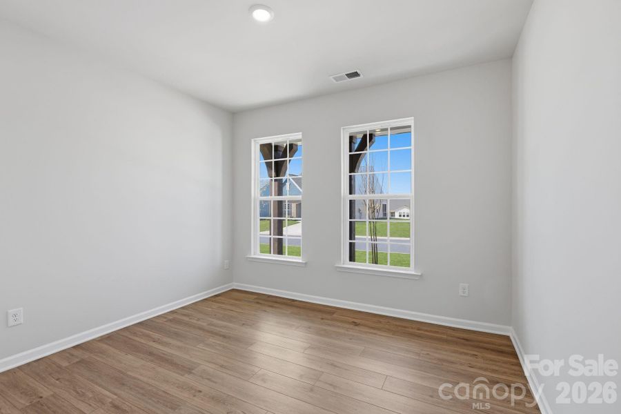 Spacious, unfurnished interior of a new home in Roselyn, Lancaster (Image 14).