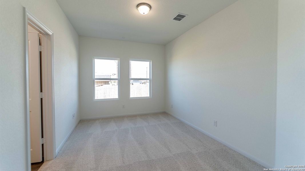 Spacious, unfurnished interior of a new home in Katzer Ranch, Converse (Image 5).