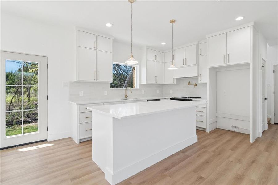 Furnished interior view inside a new home in , Glenn Heights (Image 5).