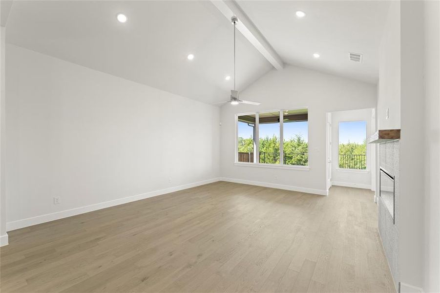 Spacious, unfurnished interior of a new home in The Highlands, Rockwall (Image 8).