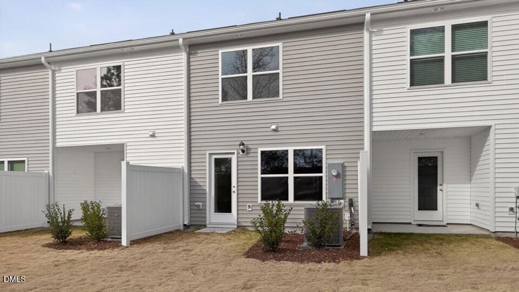 thornton-townes-lot-88-006 thornton-townes-lot-88-006