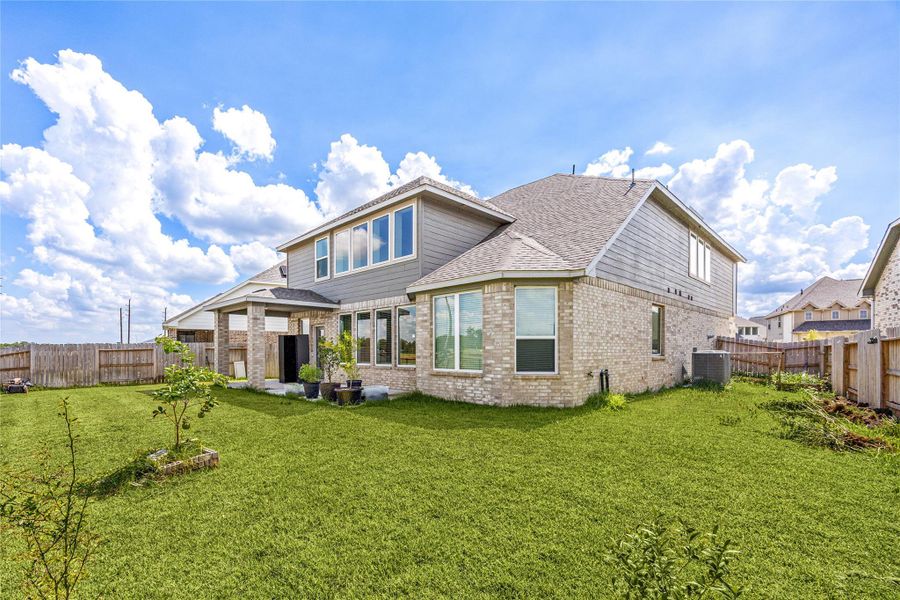 Exterior details and patio area of a home in , Rosenberg (Image 20). Exterior details and patio area of a home in , Rosenberg (Image 20).