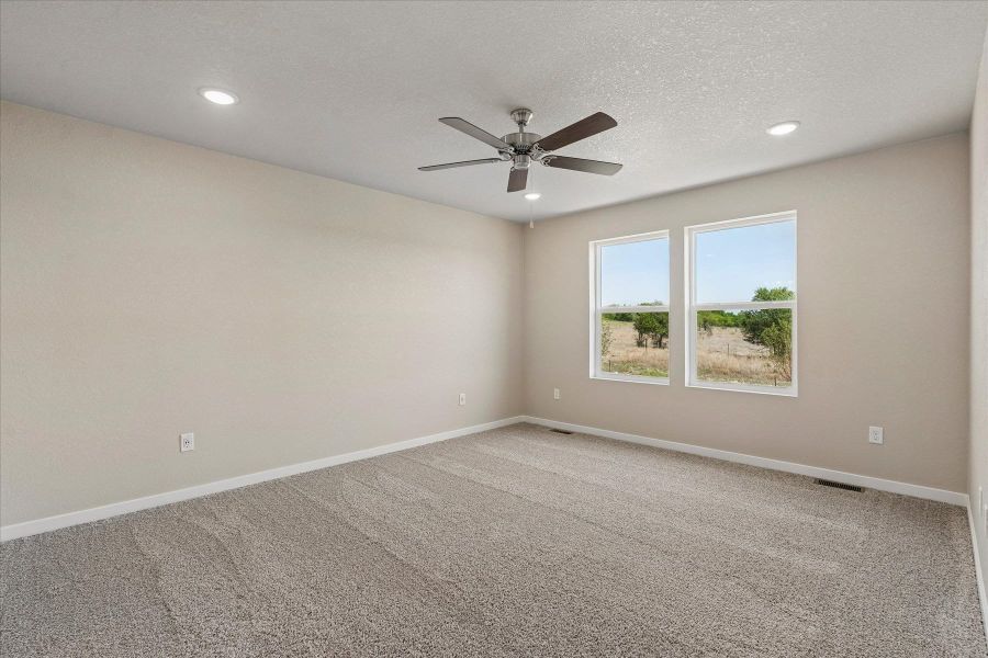 Spacious, unfurnished interior of a new home in Aspen Ranch, Fountain (Image 18).