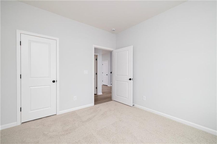 Spacious, unfurnished interior of a new home in Riverside Ridge, Lawrenceville (Image 21).