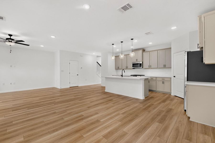 Spacious, unfurnished interior of a new home in , Pflugerville (Image 27).