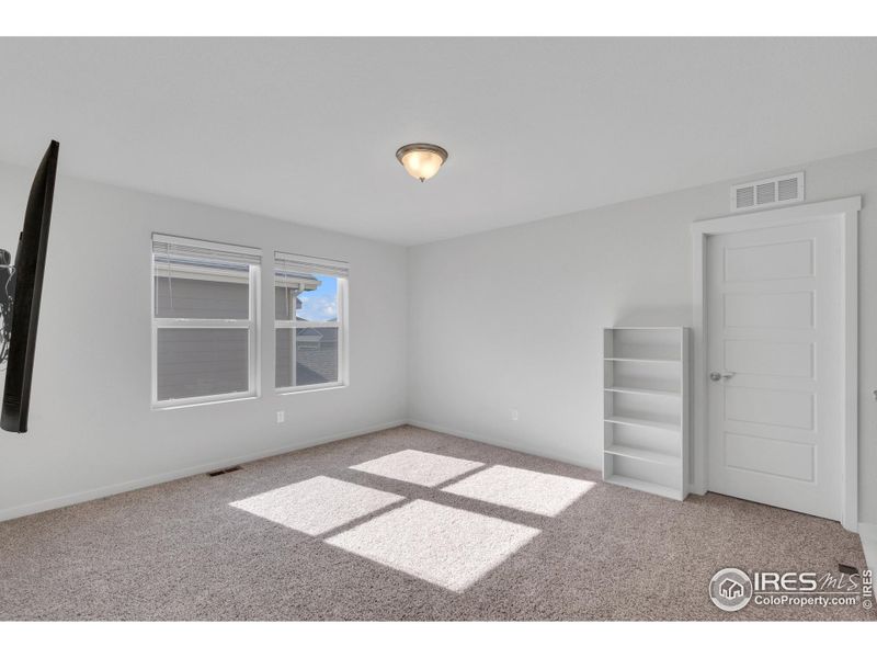 Image 42 of a home in .