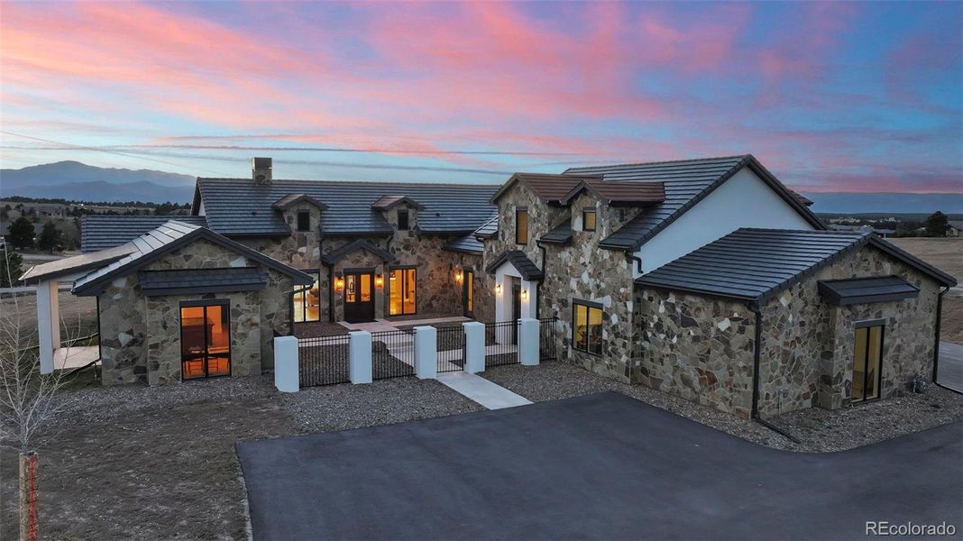 Twight shot of Entry to property.