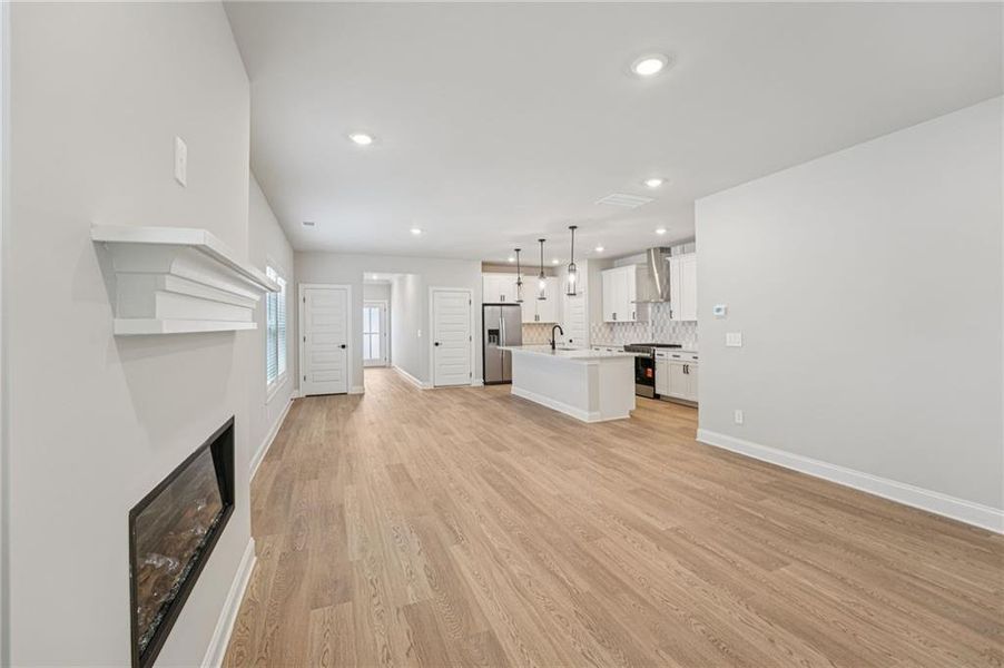 Spacious, unfurnished interior of a new home in Hemingway - Reserve Series, Cumming (Image 48). Spacious, unfurnished interior of a new home in Hemingway - Reserve Series, Cumming (Image 48).