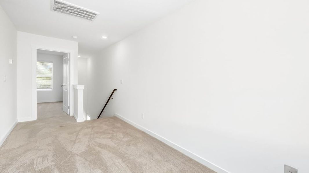 Spacious, unfurnished interior of a new home in Johnson Farms, Greeneville (Image 14).