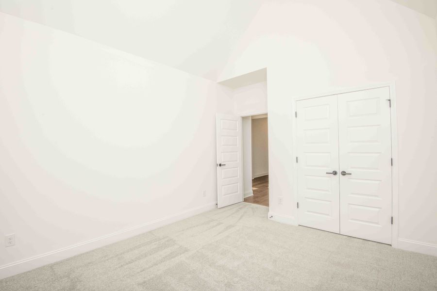 *Photo of example home. Selections and Finishes May Vary.*