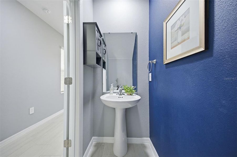 Furnished interior view inside a new home in , Plant City (Image 18).