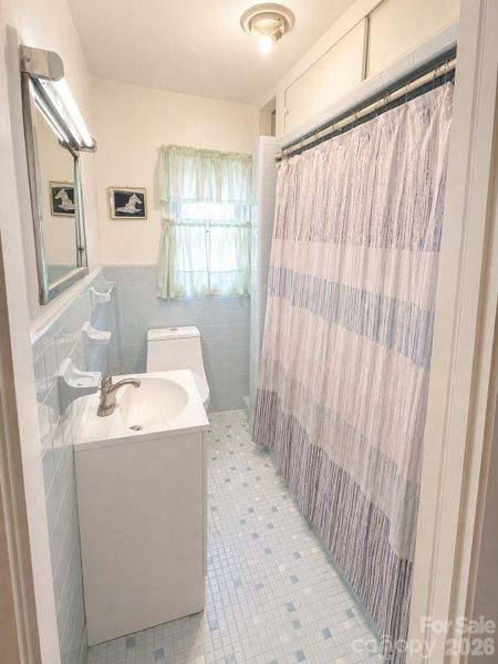 Full Bath
