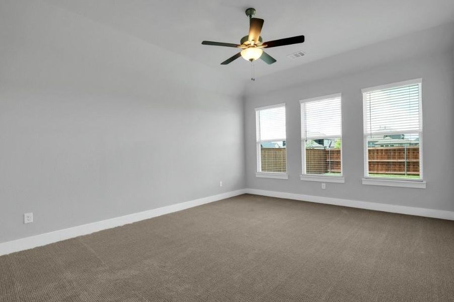 Spacious, unfurnished interior of a new home in Polo Ridge, Forney (Image 23).