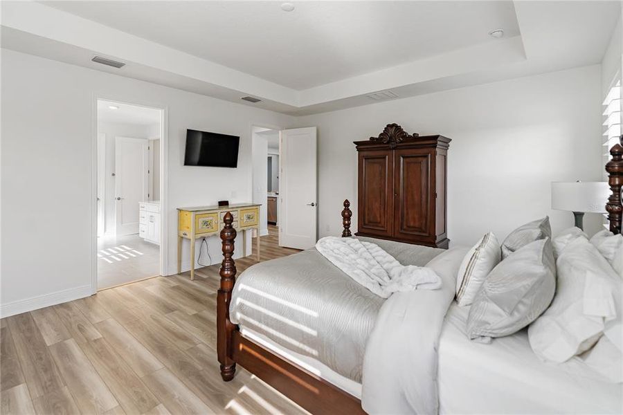 Furnished interior view inside a new home in Sweetwater at Lakewood Ranch, Bradenton (Image 16). Furnished interior view inside a new home in Sweetwater at Lakewood Ranch, Bradenton (Image 16).