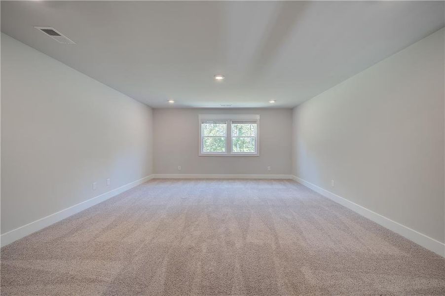 Spacious, unfurnished interior of a new home in , Senoia (Image 30).