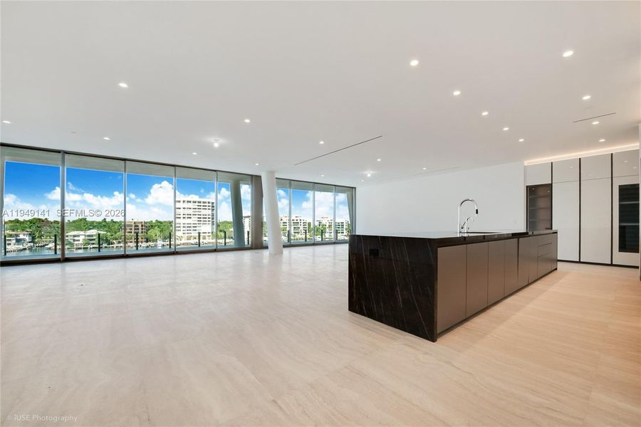 Spacious, unfurnished interior of a new home in , Miami (Image 16).