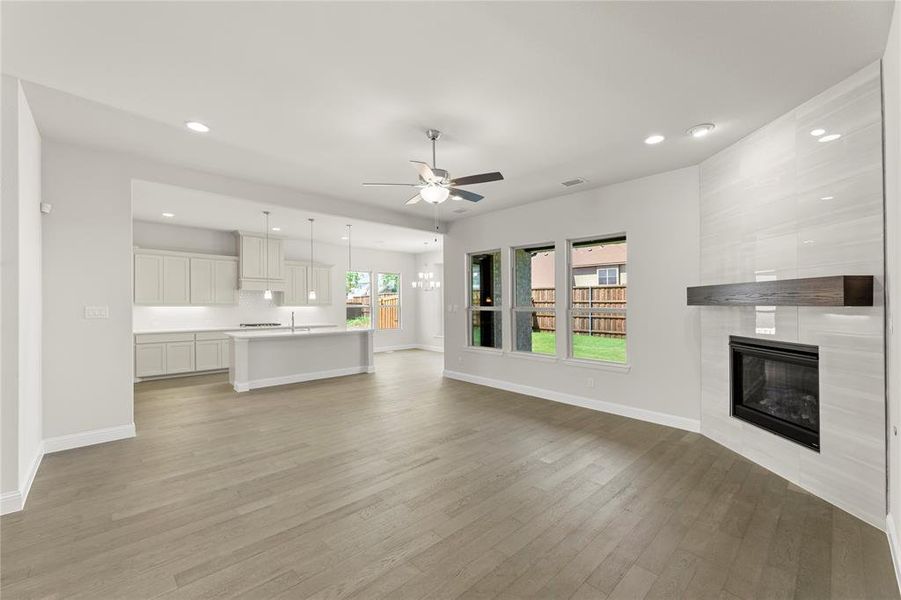 Spacious, unfurnished interior of a new home in Lake Shore Village, Rowlett (Image 27).