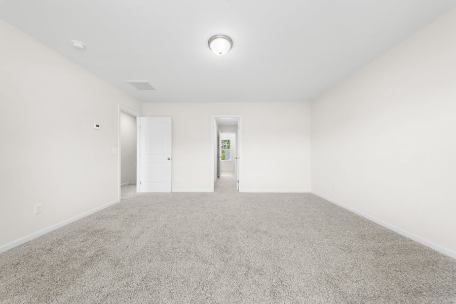 Spacious, unfurnished interior of a new home in Belair East, Statesboro (Image 22).