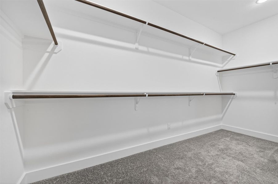 Spacious, unfurnished interior of a new home in , Houston (Image 26).