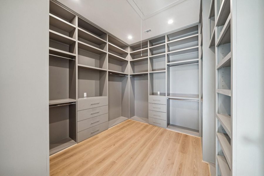 Primary Walk in Closet