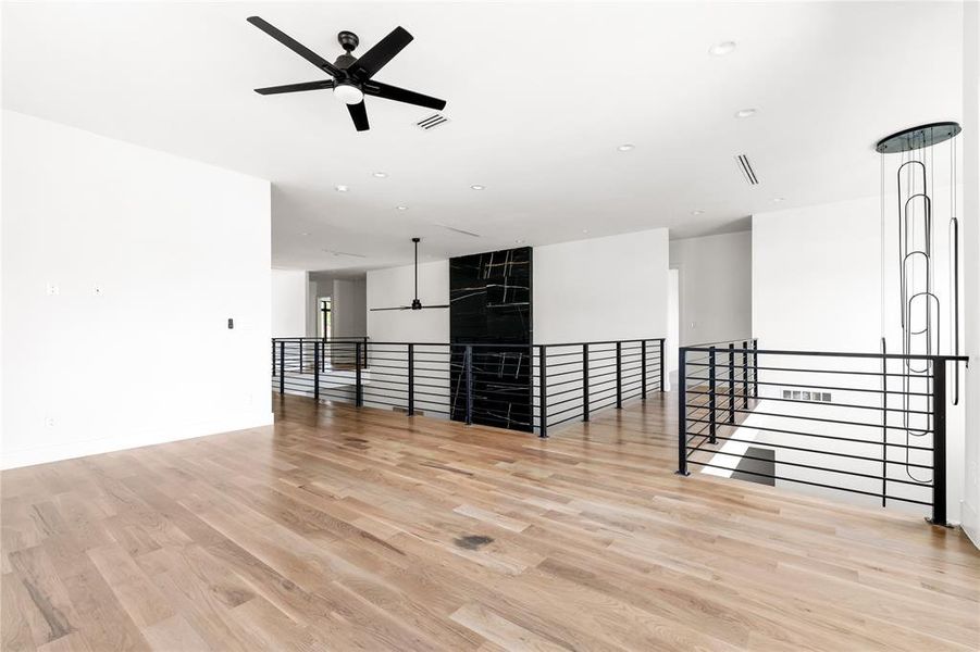 Spacious, unfurnished interior of a new home in , Dallas (Image 19).