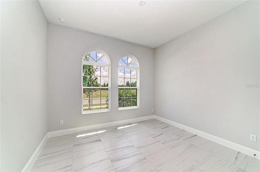 Spacious, unfurnished interior of a new home in Mirada, San Antonio (Image 37).