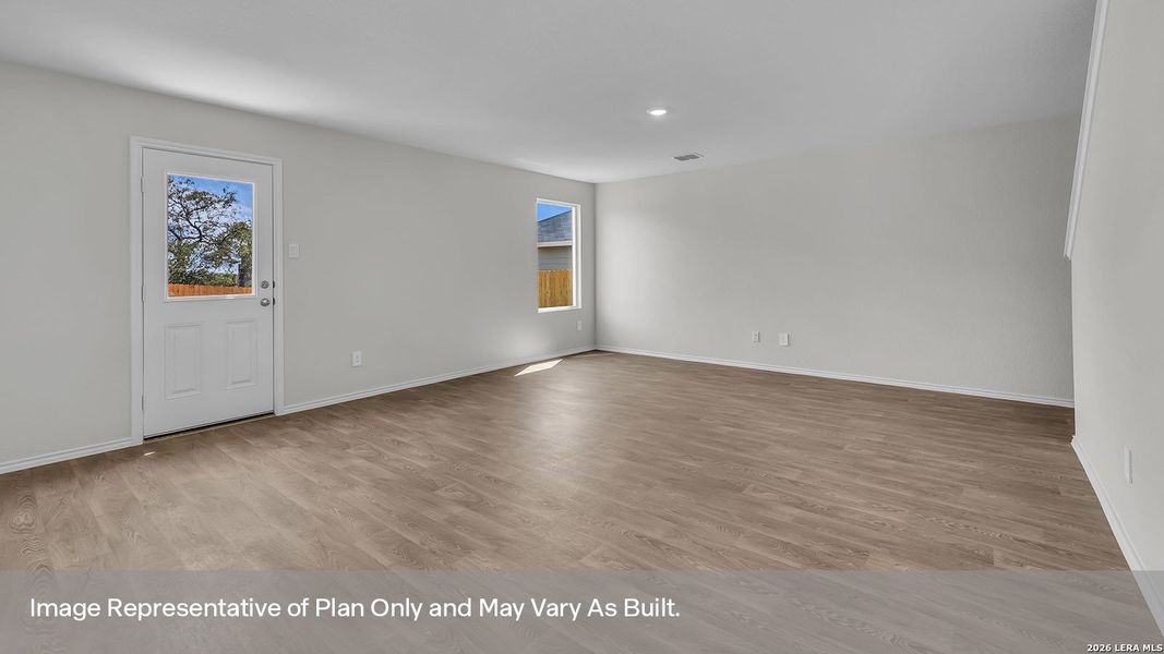 Spacious, unfurnished interior of a new home in , Luling (Image 24).