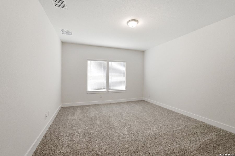 Spacious, unfurnished interior of a new home in , San Antonio (Image 29).
